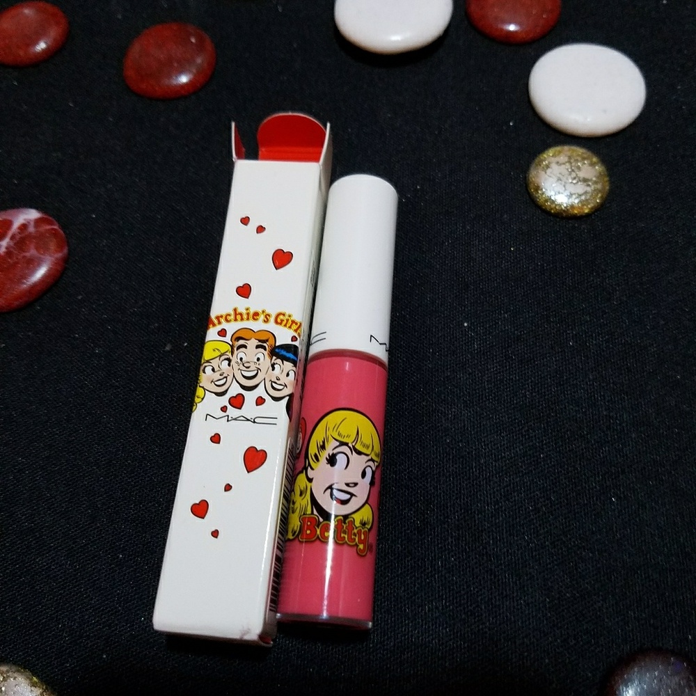 Authentic Mac lip gloss Archie's theme limited edi